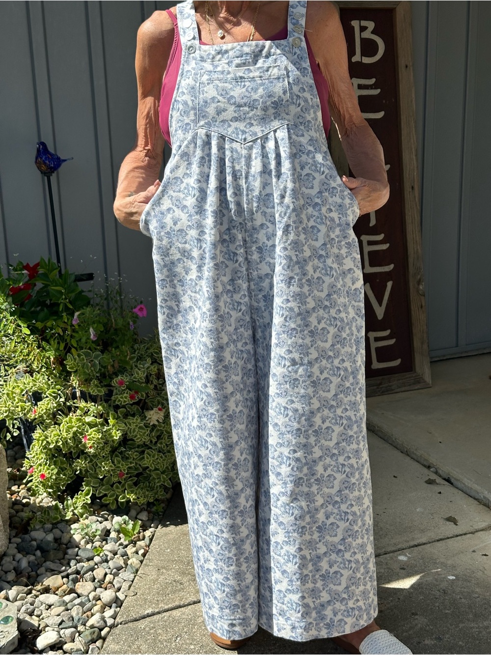 Bebe floral sleeveless jumpsuit, size small, like new.